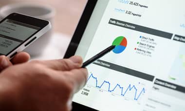 SEM vs. SEO：線上行銷策略的關鍵差異