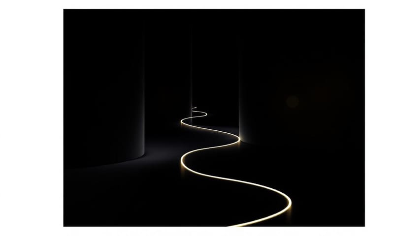 使用者在 App 中的情緒流動，時而順暢，時而卡關。